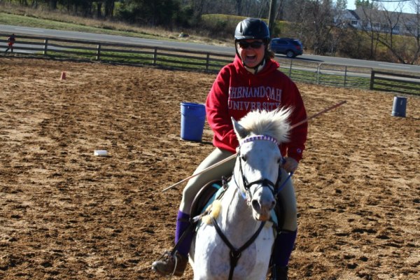 321403_272352176224412_94875989_n